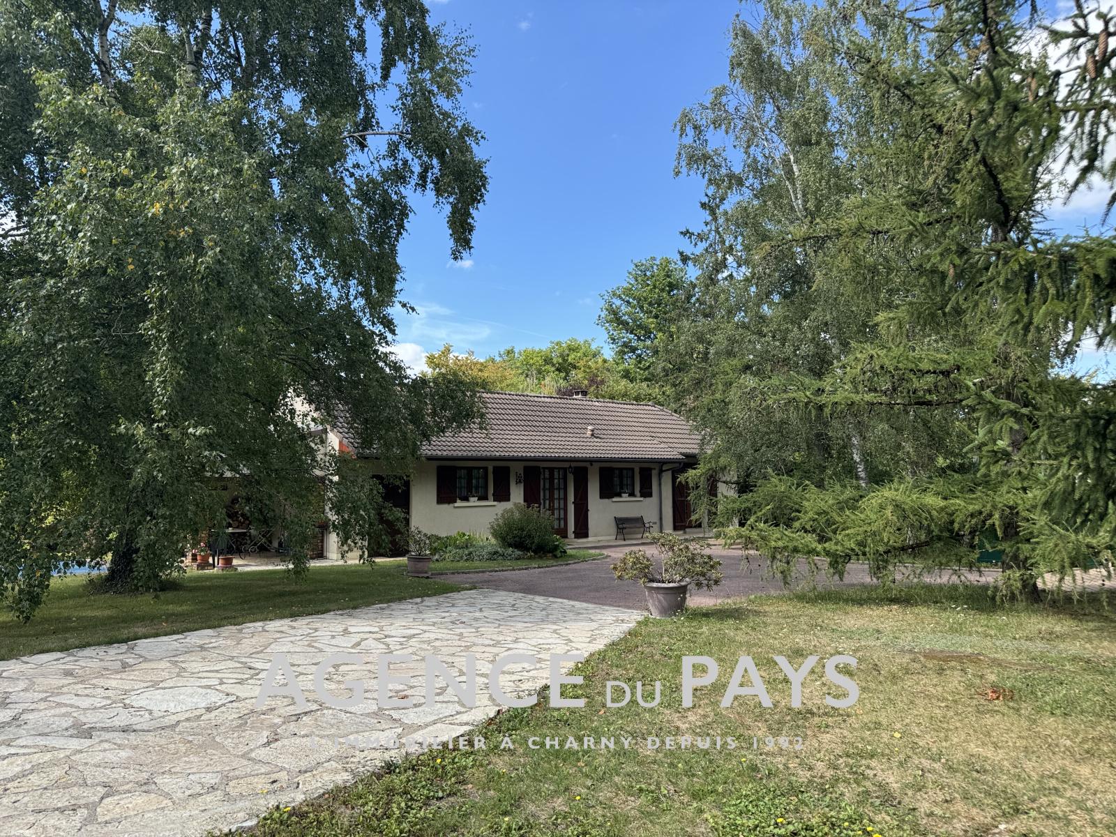 Image_16, Maison, Château-Renard, ref :V10004958