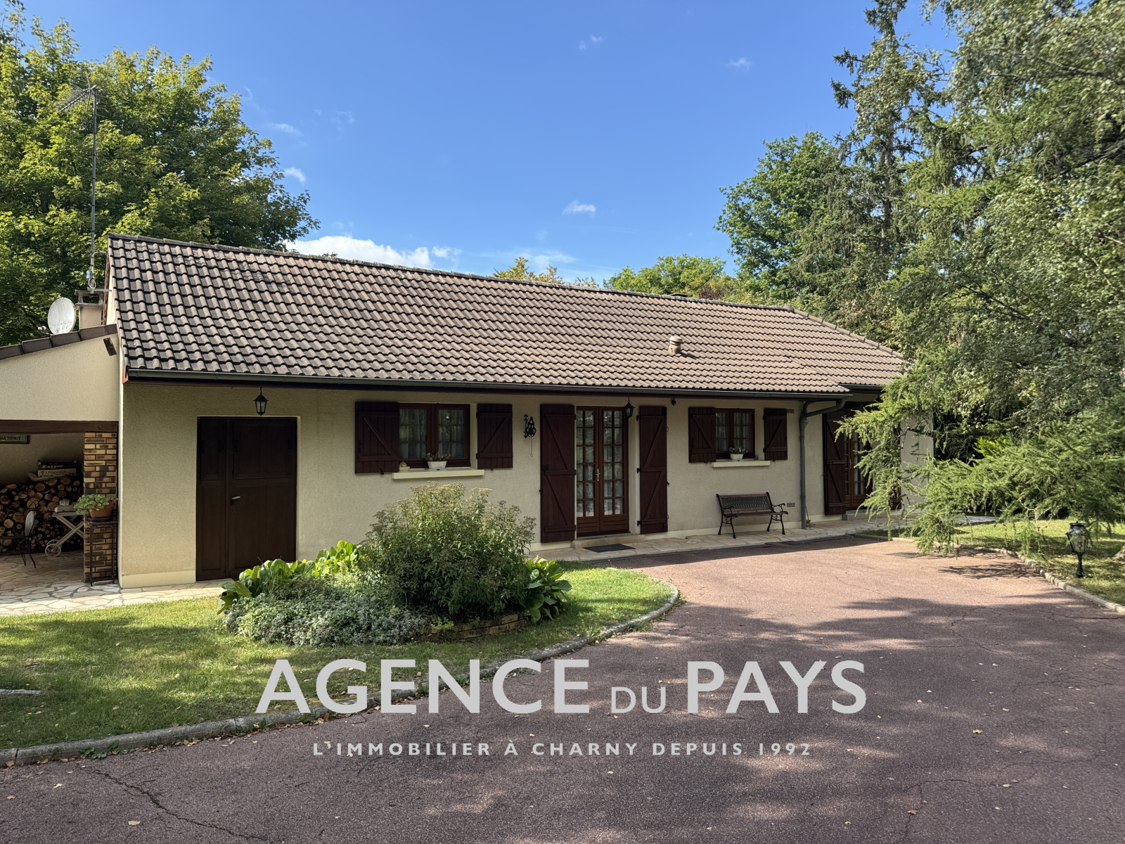 Image_1, Maison, Château-Renard, ref :V10004958