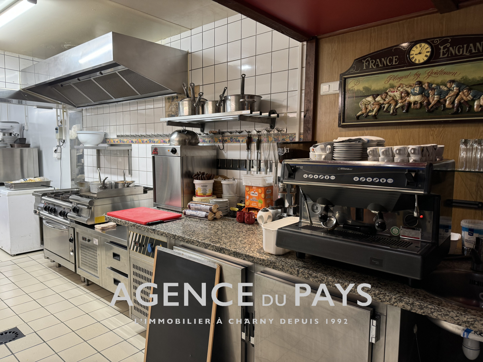 Image_17, Immeuble, Charny-Orée-de-Puisaye, ref :V10004908