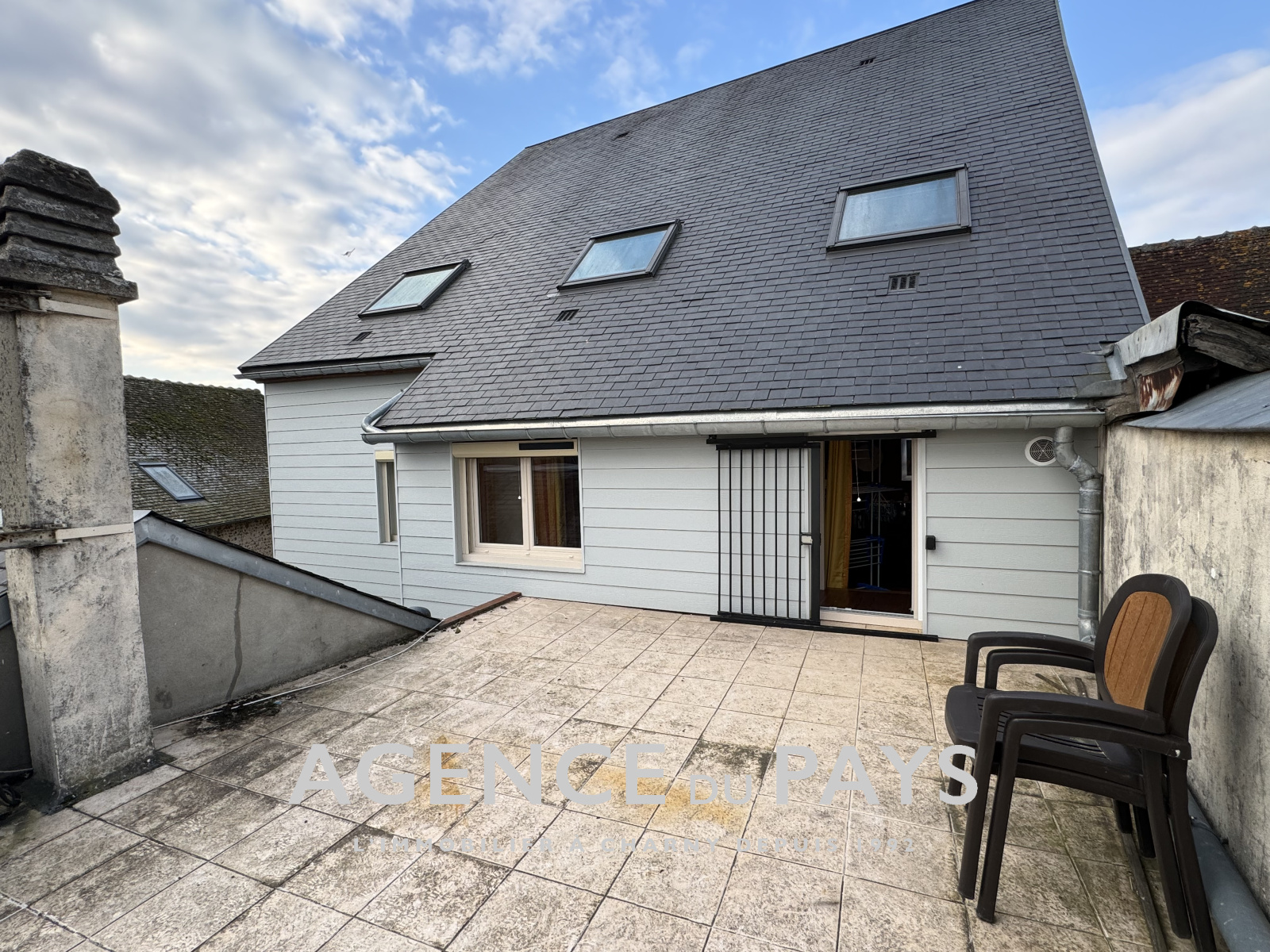 Image_11, Immeuble, Charny-Orée-de-Puisaye, ref :V10004908