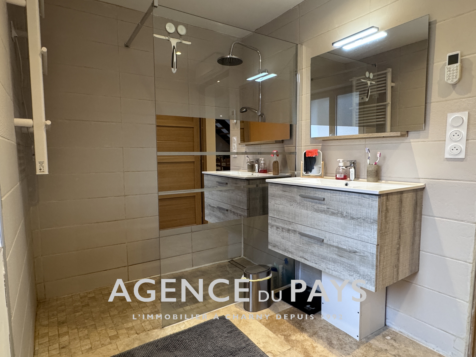 Image_6, Maison, Villeneuve-les-Genêts, ref :V10004989