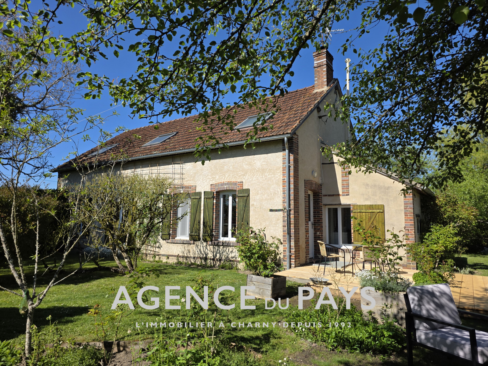 Image_1, Maison, Champcevrais, ref :V10005003